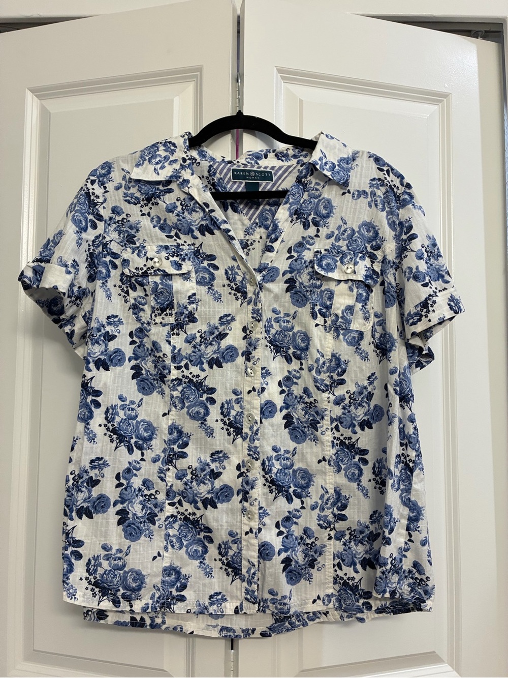 Karen Scott White Button-Front Shirt with Blue Floral Print